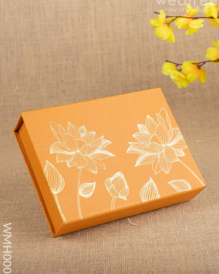 Gift Hamper - Key Hanger with Murti and Haldi-Kumkum Tin - WMH0008 - Hampers