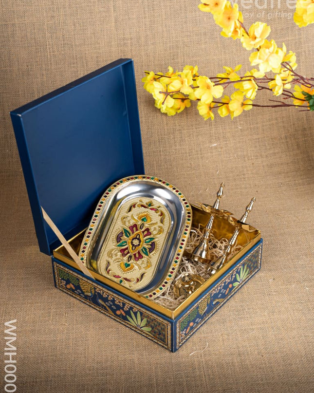 Gift Hamper - Oval Plate with Kerala Diya and Agarbathi Stand - WMH0001 - Hampers