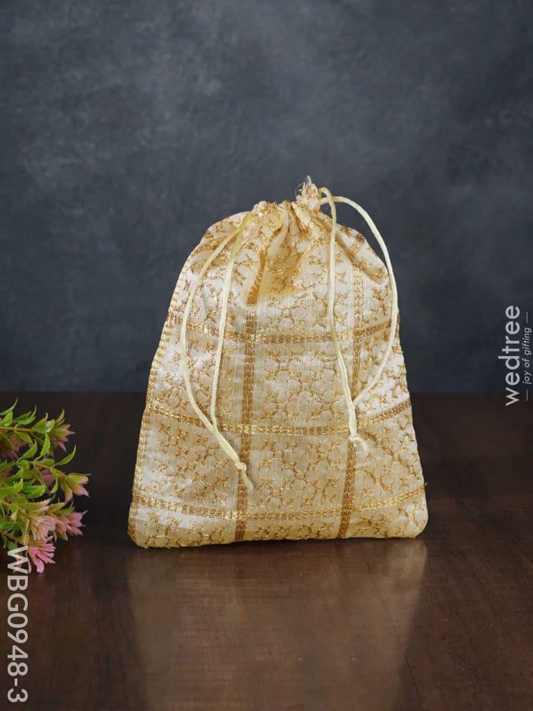 Golden Embroidary String Bag - Wbg0948 Bags