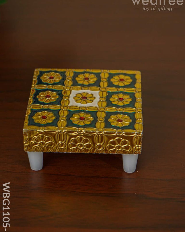 Meenakari Golden Manai - Wbg1105 3X3 Inch Pooja Utilities