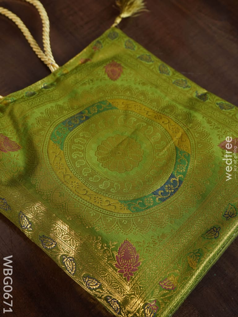 Grand Banarasi Hand Bag (12X12) - Wbg0671 Bags