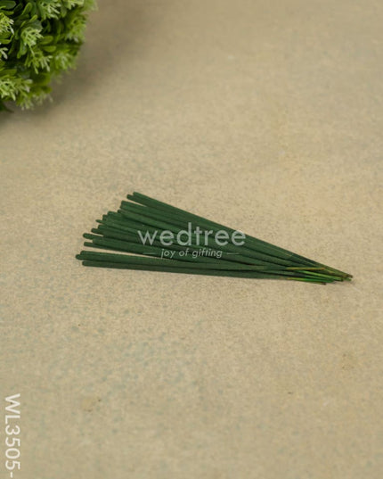 Blue Pottery Diffuser Candle Holder With Lemon Grass Oil And Incense Sticks - Wl3505-3 Candles &