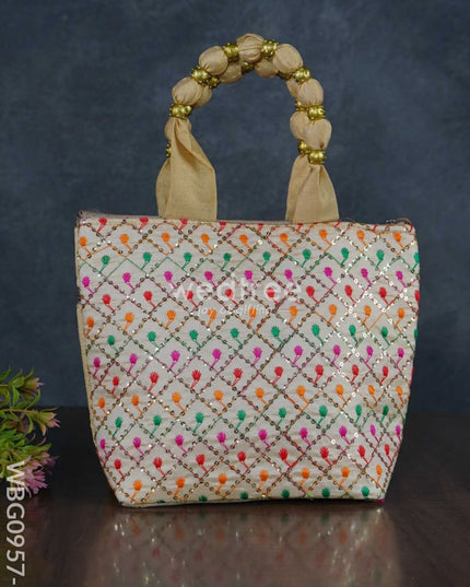 Hand Bag With Allover Thread Embroidery - Wbg0957 Bags