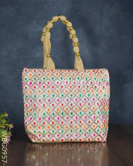 Hand Bag With Allover Thread Embroidery - Wbg0957 Bags