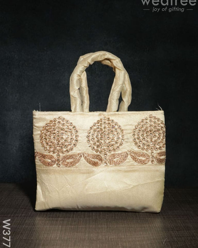 Hand Bag With Embroidery - W3777 Bags