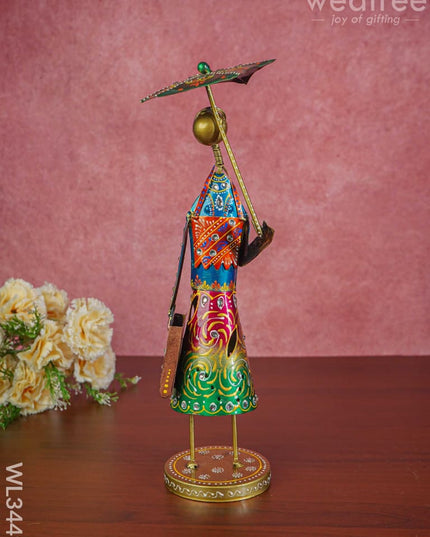 Hand Painted Women Show Piece - Wl3449 Metal Decor Showpiece