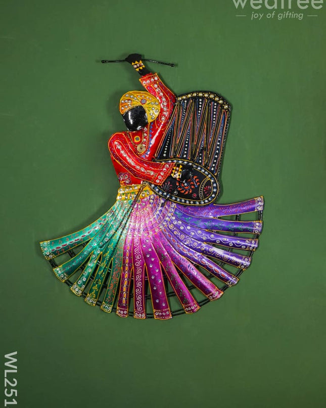 Handpainted Metal Wall Hanging - Gujarati Dancing Dolls (Set Of 2) Wl2518 Decor