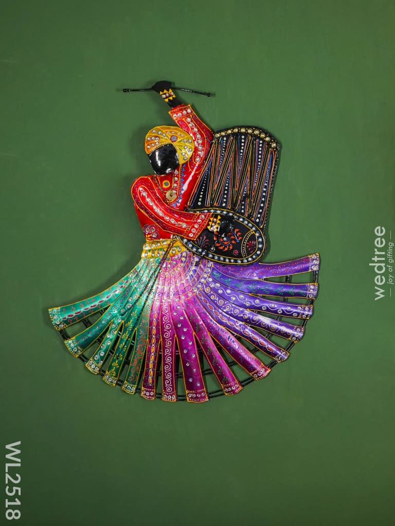 Handpainted Metal Wall Hanging - Gujarati Dancing Dolls (Set Of 2) Wl2518 Decor