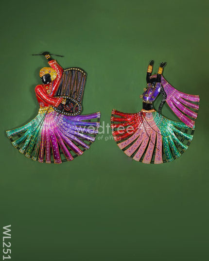 Handpainted Metal Wall Hanging - Gujarati Dancing Dolls (Set Of 2) Wl2518 Decor