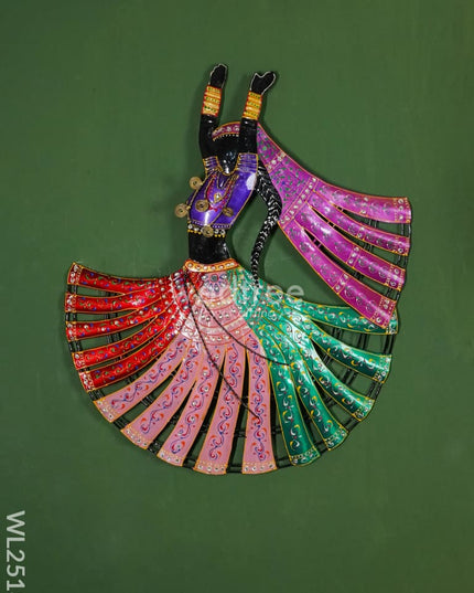 Handpainted Metal Wall Hanging - Gujarati Dancing Dolls (Set Of 2) Wl2518 Decor