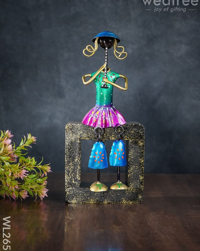 Handpainted Musicians With Wooden Stand - Set Of 3 Wl2659 Metal Decor Showpiece