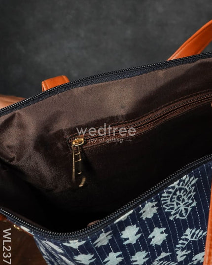Ikkat Handbag With Purse - Wl2373 Regular Handbags