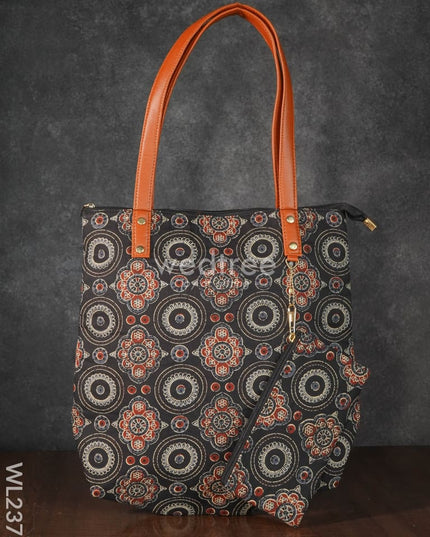 Ikkat Handbag With Purse - Wl2373 Regular Handbags