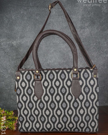 Jacquard Hand Bag With Leather Base & Handle - Wl1311 Regular Handbags