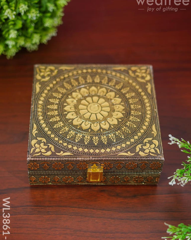 Jewel Box With Floral Design And Attached Mirror - Wl3861 Organizers