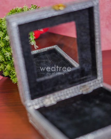 Jewel Box With Floral Design And Attached Mirror - Wl3861 Organizers