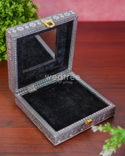 Jewel Box With Floral Design And Attached Mirror - Wl3861 Organizers