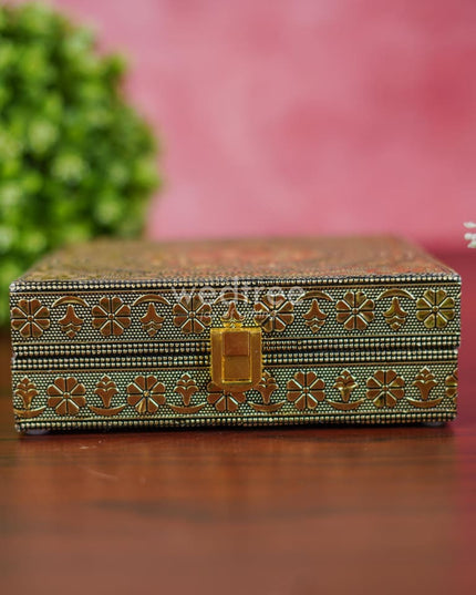 Jewel Box With Floral Design And Attached Mirror - Wl3861 Organizers