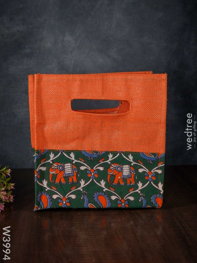 Jute Bag With Kalamkari Fabric- W3994 Bags