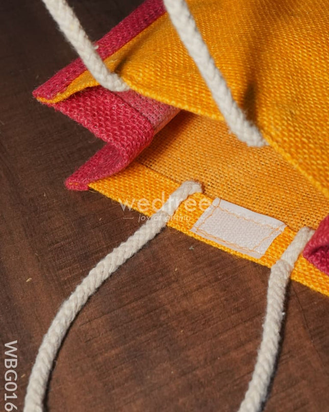 Jute Bag With Zari Lace - Wbg0168 Bags
