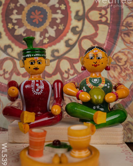 Kondapalli - Marriage Set with Mandapam - 6 inch - WL5399 - Wooden Decor