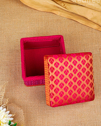 Korai Box - 4x4 inch - WBG1921 - Jewellery Holders RG