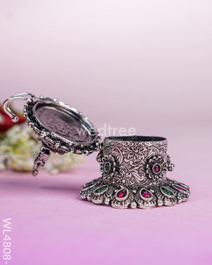 Krishna Kumkum Holder - 2 inch - Silver - WL4808-2 Divine Gifts
