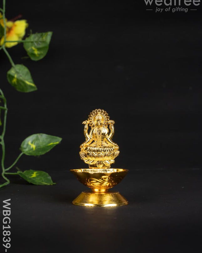 Lakshmi Diya - WBG1839-1 - White Metal Diya RG