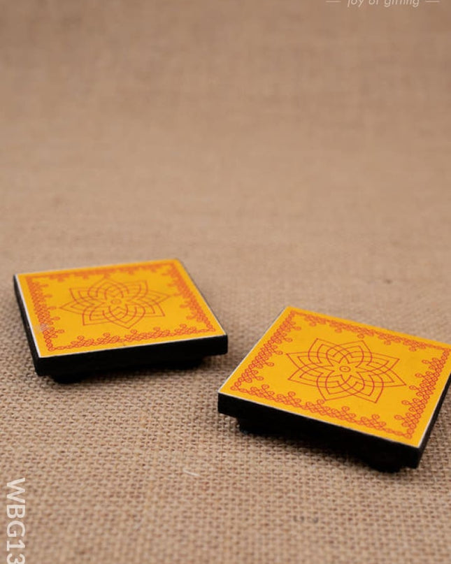 Laminated Manai - Hridaya Kamalam Kolam Design - Set of 2 - WBG1380 - Manai RG