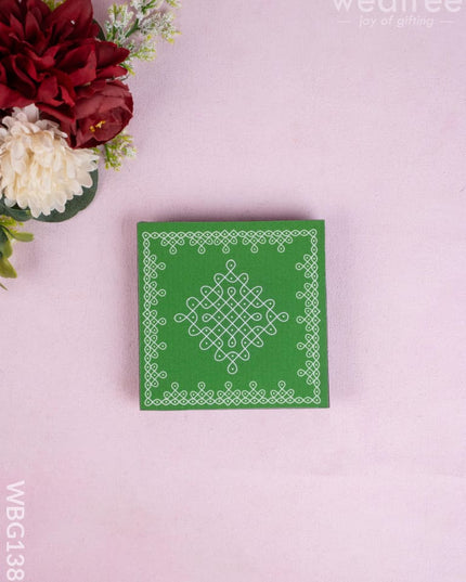 Laminated Manai - Sikku Kolam Design - 4 x 4 - WBG1386 - Manai RG