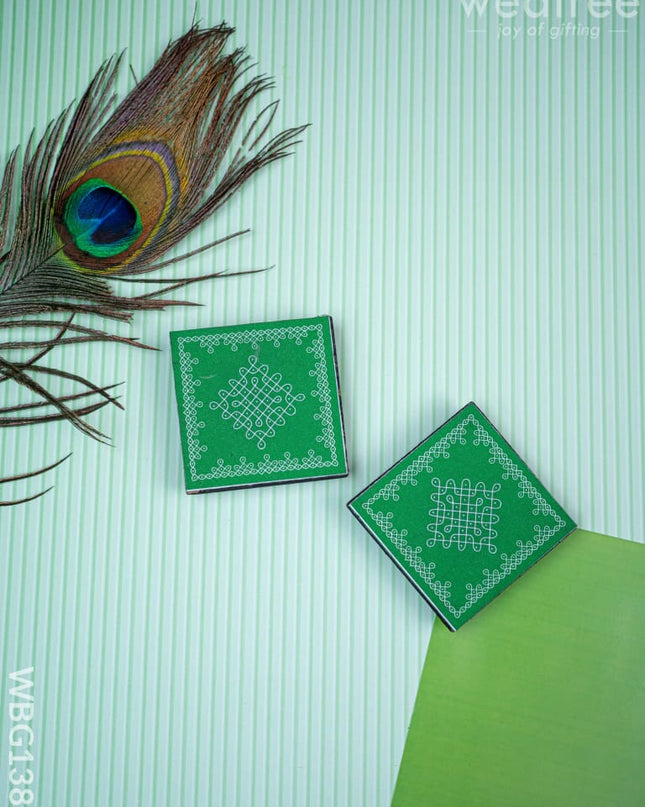 Laminated Manai - Sikku Kolam Design - Set of 2 - WBG1382 - Manai RG
