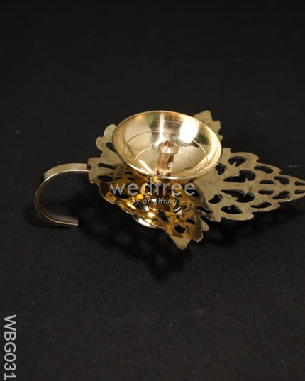 Leaf Base Brass Diya - Wbg0310 Diyas