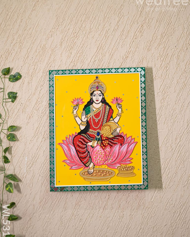 Lippan Art: Lakshmi Hanging Frame - 20 x 16 inch - WL5311 - Lippan Art