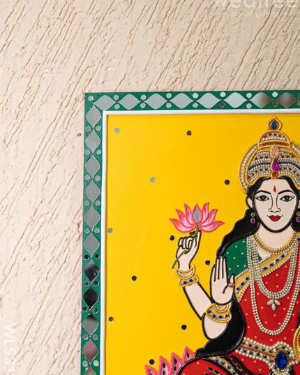 Lippan Art: Lakshmi Hanging Frame - 20 x 16 inch - WL5311 - Lippan Art