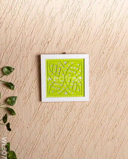 Lippan Art: Rangoli Frame - 7x7 inch - WL5070 Lippan Art