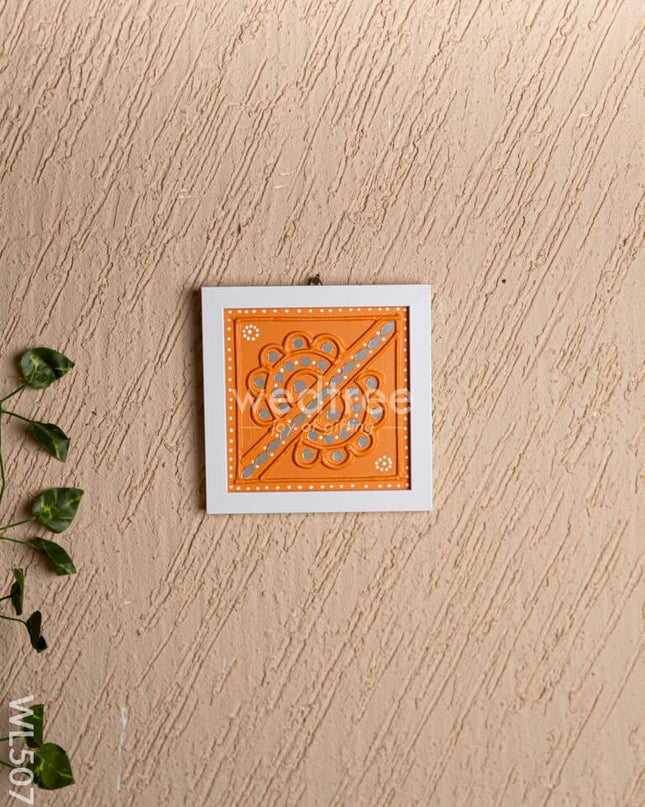 Lippan Art: Rangoli Frame - 7x7 inch - WL5073 Lippan Art