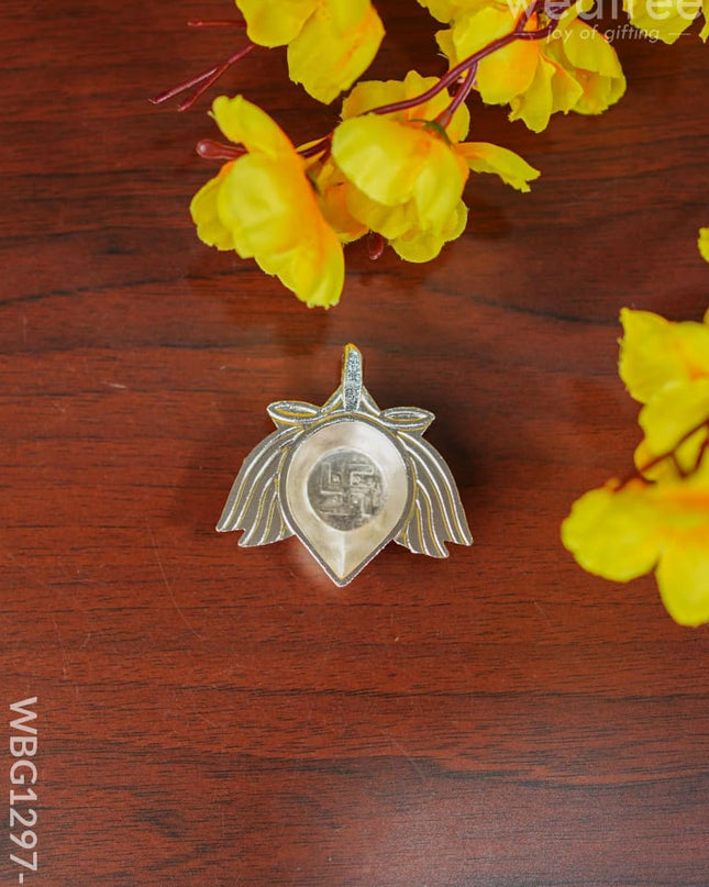 Zink Alloy Lotus Diya With Swastik - Wbg1297