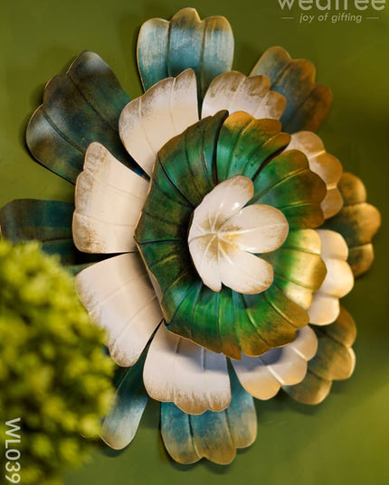 Marigold Flower (Green And White) - Distress Finish Wl0391 Metal Decor Hanging