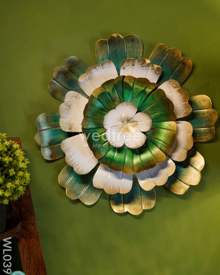 Marigold Flower (Green And White) - Distress Finish Wl0391 Metal Decor Hanging