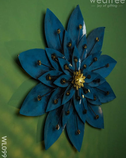 Metal Blue Flower Wall Hanging With Golden Bud - Wl0999 Decor Hanging