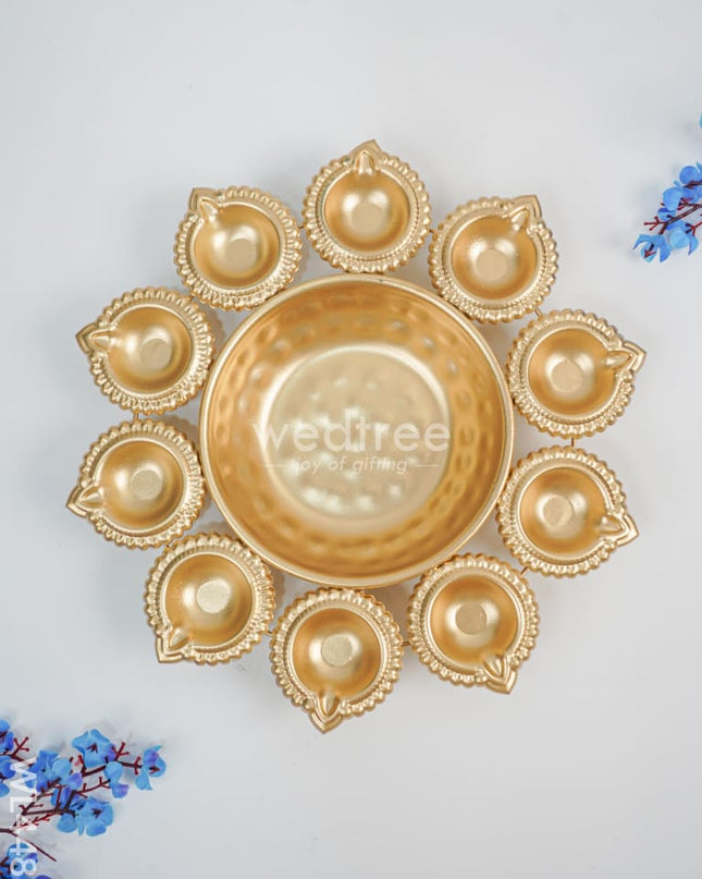 Metal Decor Urli With Diyas - Wl4488