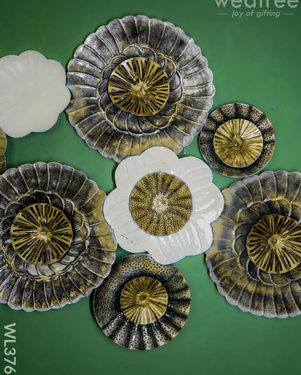 Metal Handpainted Flower Wall Hanging - Wl3767 Decor