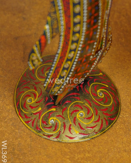 Metal Hand Painted Women - Set Of 2 Wl3694 Decor Showpiece