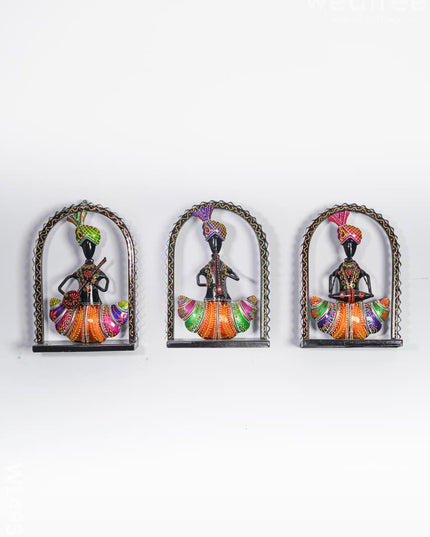Metal Handpainted Sardar - Set of 3 - WL4938 Metal Decor Showpiece