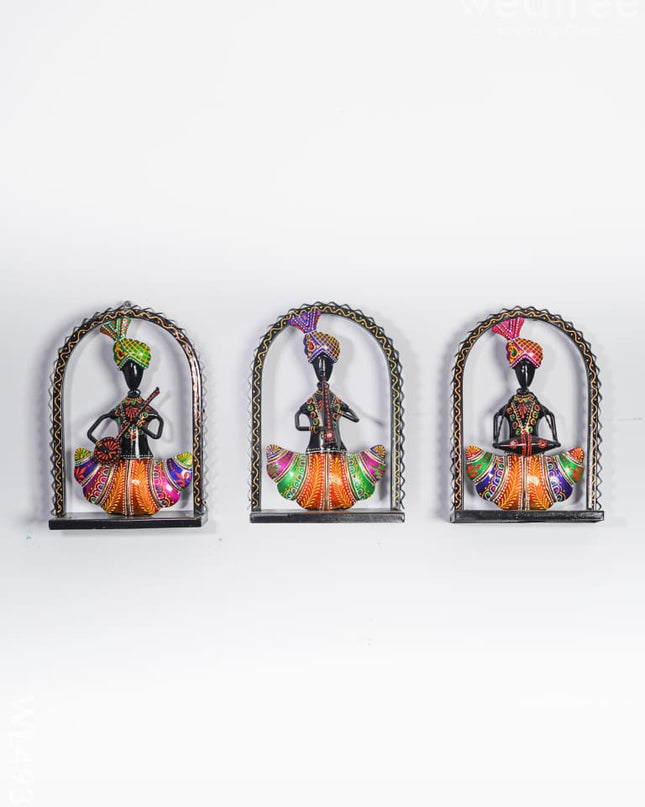 Metal Handpainted Sardar - Set of 3 - WL4938 Metal Decor Showpiece