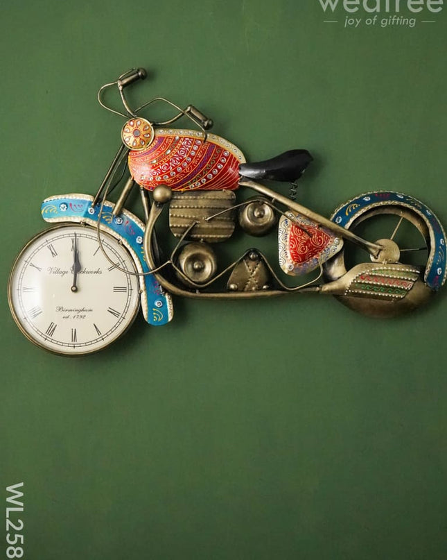 Metal Handpainted Wall Decor With Clock - Wl2583 Hanging
