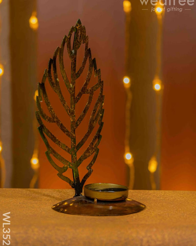 Metal Leaf Candle Holder - Wl3529 Candles & Votives