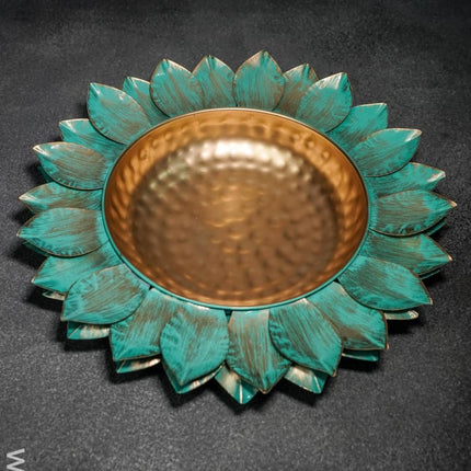 Metal Lotus Urli - Medium -Wl1444 Decor