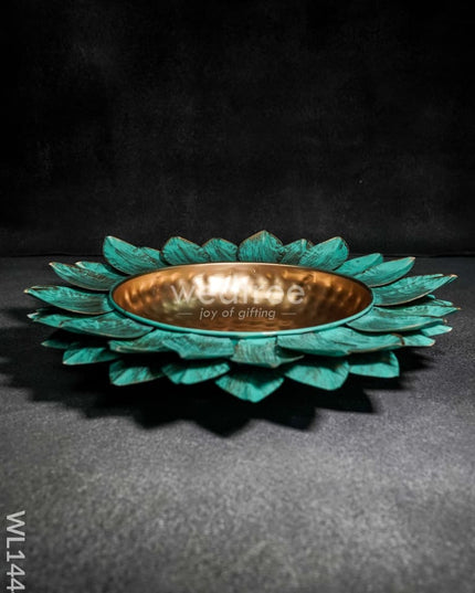 Metal Lotus Urli - Medium -Wl1444 Decor