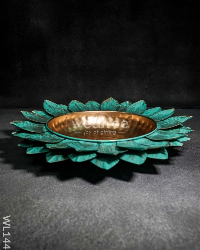 Metal Lotus Urli - Medium -Wl1444 Decor